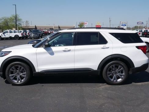 New 2026 Ford Explorer Active AWD/4WD image 10