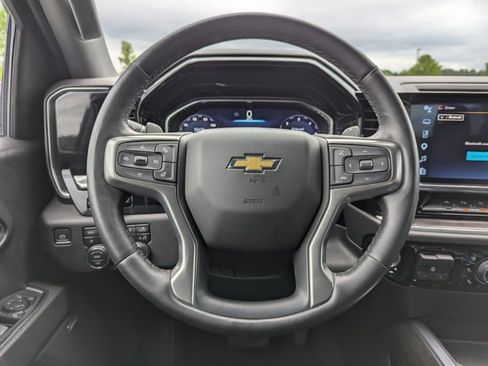 Used 2023 Chevrolet Silverado 1500 LTZ w/ LTZ Premium Package AWD/4WD image 15
