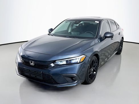 Used 2023 Honda Civic EX image 4
