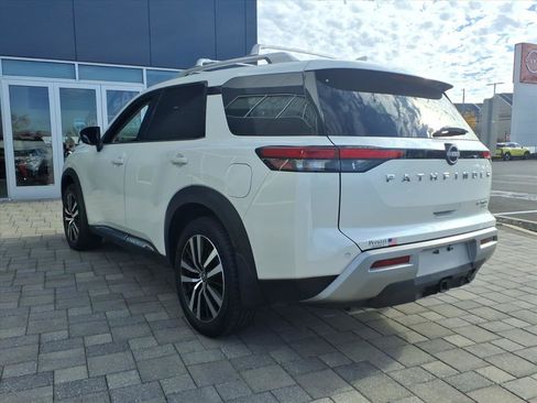 Certified 2023 Nissan Pathfinder Platinum image 6