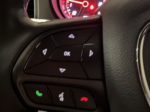 Used 2023 Dodge Charger SXT image 15