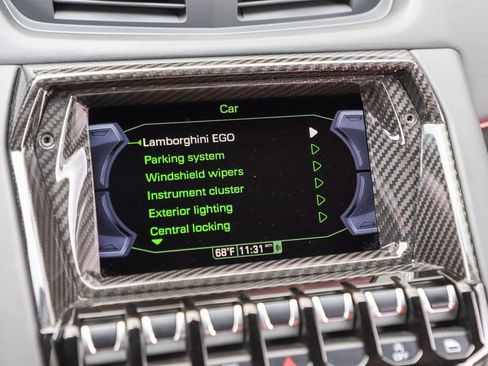 Used 2019 Lamborghini Aventador SVJ AWD/4WD image 51