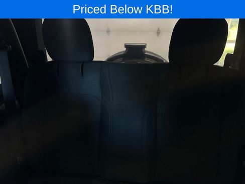 Used 2018 Jeep Wrangler Sport AWD/4WD image 14
