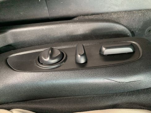 Used 2018 Chevrolet Equinox LT image 37