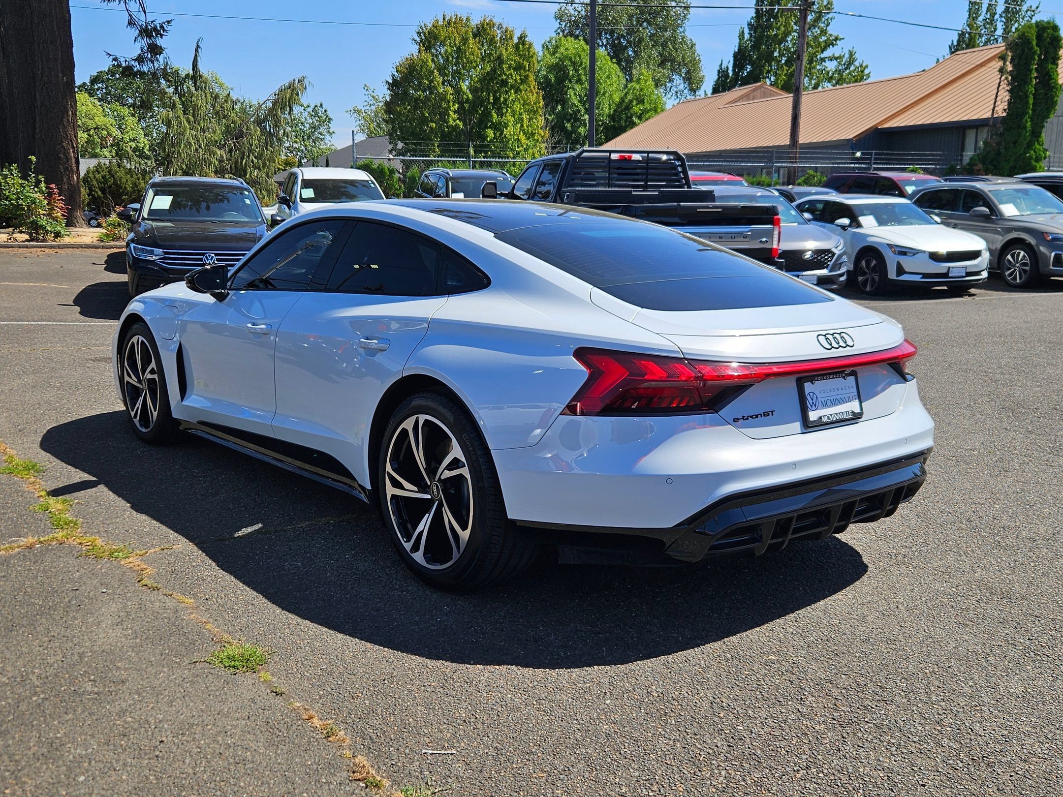 Used 2024 Audi e-tron GT Premium Plus AWD/4WD image 3