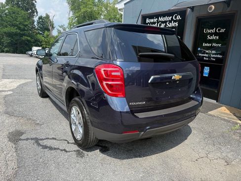 Used 2017 Chevrolet Equinox LT FWD image 3