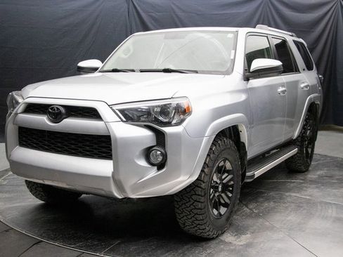 Used 2019 Toyota 4Runner SR5 image 6