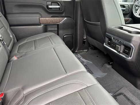 Used 2021 GMC Sierra 2500 Denali w/ Denali Ultimate Package image 18