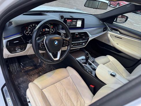 Used 2018 BMW 530e xDrive image 18