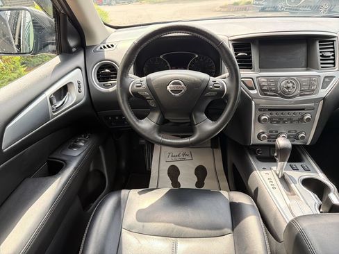 Used 2020 Nissan Pathfinder SL FWD image 27