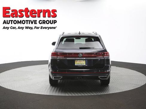 Used 2025 Volkswagen Atlas SE FWD image 36
