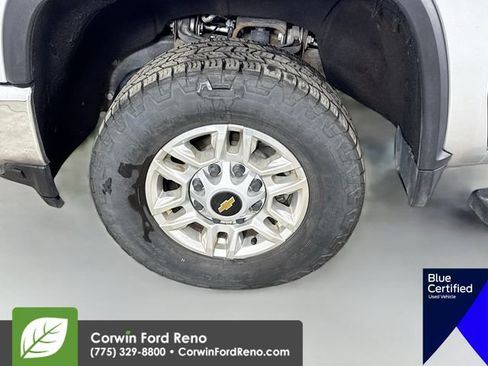 Used 2023 Chevrolet Silverado 2500 LT AWD/4WD image 32
