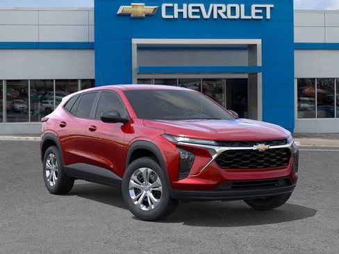 New 2026 Chevrolet Trax LS FWD image 7