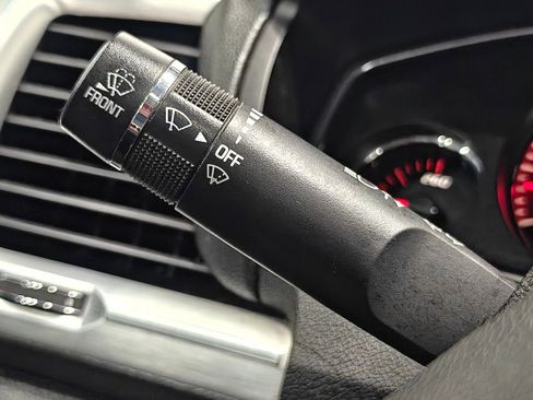 Used 2014 GMC Acadia SLT image 48