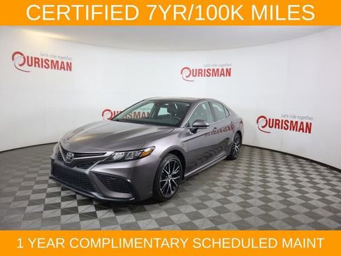 Used 2024 Toyota Camry SE FWD image 3