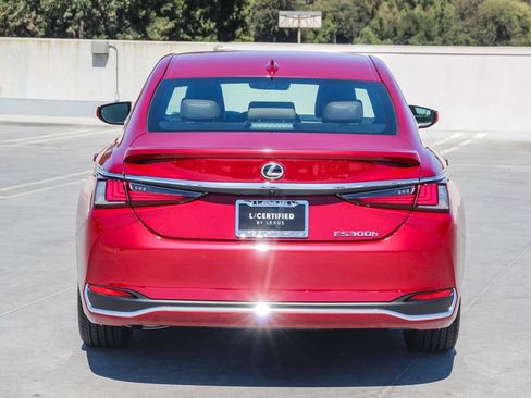 Certified 2025 Lexus ES 300h w/ Premium Package FWD image 6