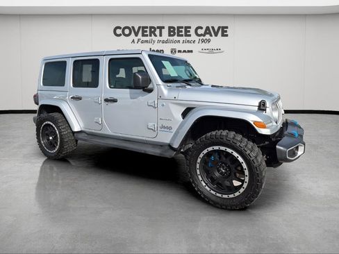 Used 2024 Jeep Wrangler Unlimited Sahara image 1