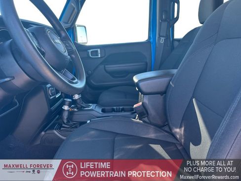 Used 2022 Jeep Gladiator Sport image 19