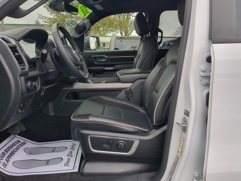 Used 2025 RAM 1500 Laramie w/ Sport Appearance Package image 10