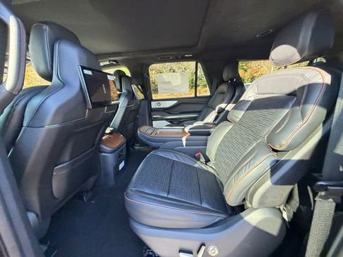 New 2025 Lincoln Navigator L Black Label image 12