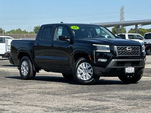 Used 2022 Nissan Frontier SV w/ SV Premium Package RWD image 1