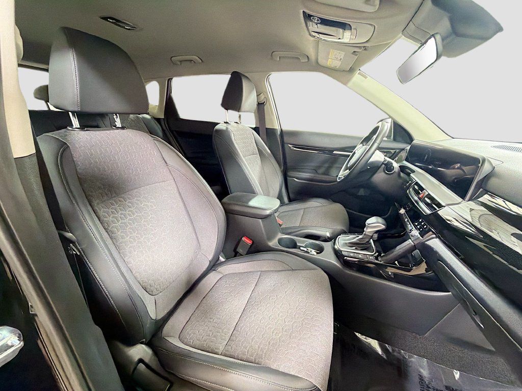 Used 2024 Kia Seltos S AWD/4WD image 29