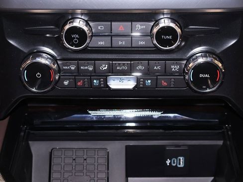 New 2026 Ford F350 King Ranch w/ Chrome Package image 27