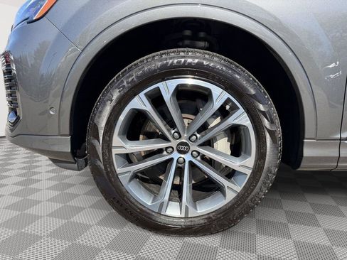 Used 2025 Audi Q7 2.0T Premium w/ Convenience Plus Package AWD/4WD image 9
