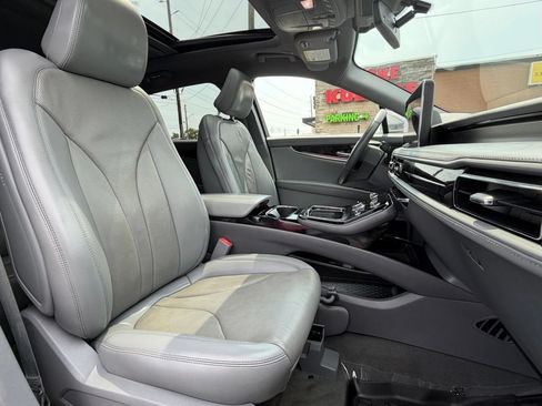 Used 2021 Lincoln Nautilus Reserve FWD image 32