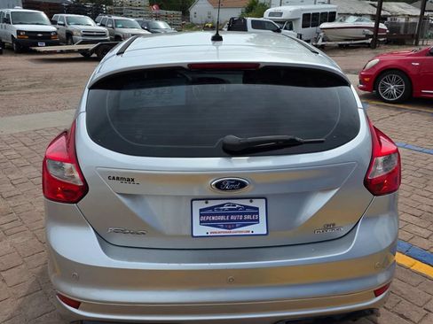Used 2014 Ford Focus SE FWD image 6