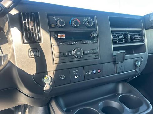 New 2025 Chevrolet Express 2500 Work Van w/ Enhanced Convenience Package image 20