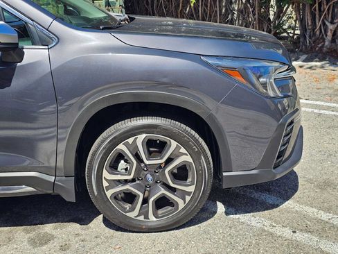 Used 2023 Subaru Ascent Touring AWD/4WD image 9