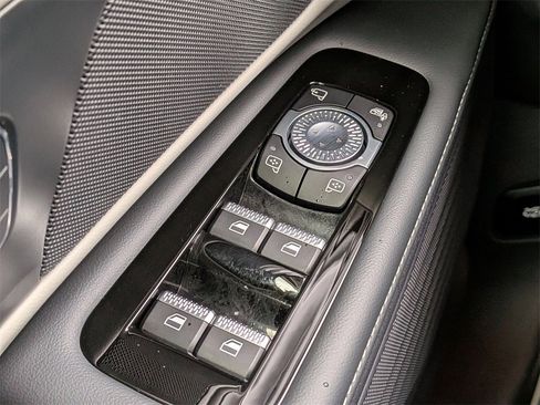 Used 2025 Lincoln Nautilus Premier image 26