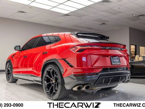 Used 2023 Lamborghini Urus Performante AWD/4WD image 24