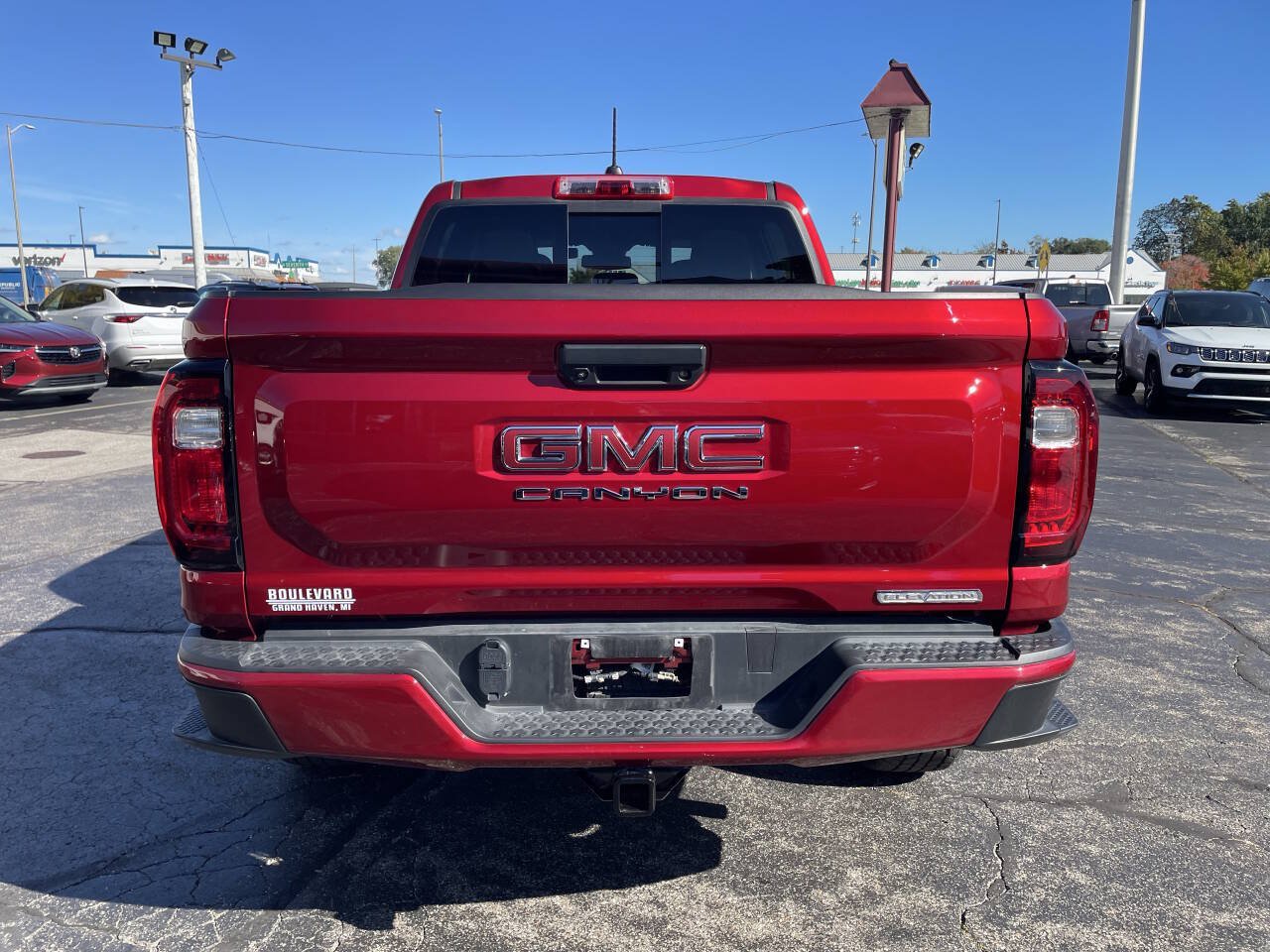 Used 2024 GMC Canyon Elevation w/ Convenience Package AWD/4WD image 5