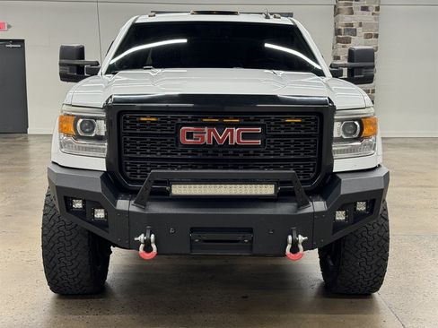 Used 2016 GMC Sierra 2500 SLT w/ Duramax Plus Package AWD/4WD image 2