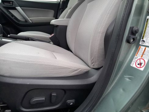 Used 2018 Subaru Forester 2.5i Premium image 12