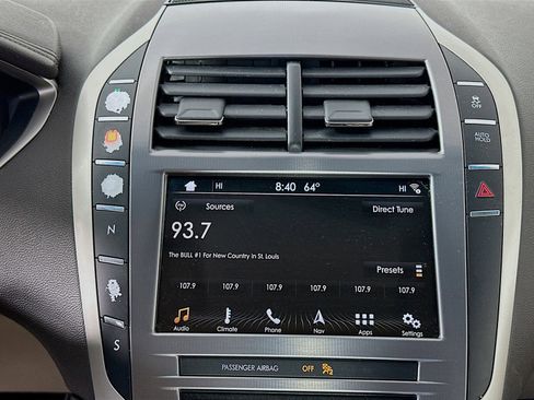 Used 2017 Lincoln MKZ Select w/ Select Plus Package FWD image 10