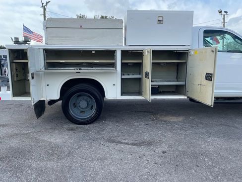 Used 2011 RAM 4500 ST Cab & Chassis 2D w/ ST Decor Group image 8