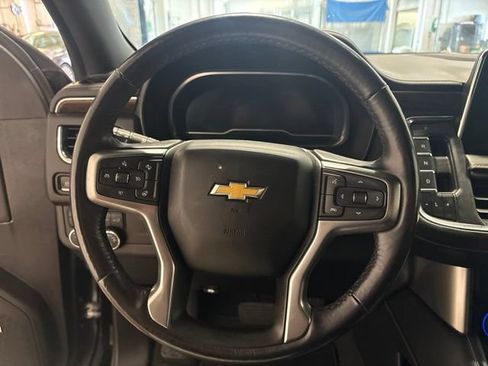 Used 2022 Chevrolet Tahoe Premier AWD/4WD image 17