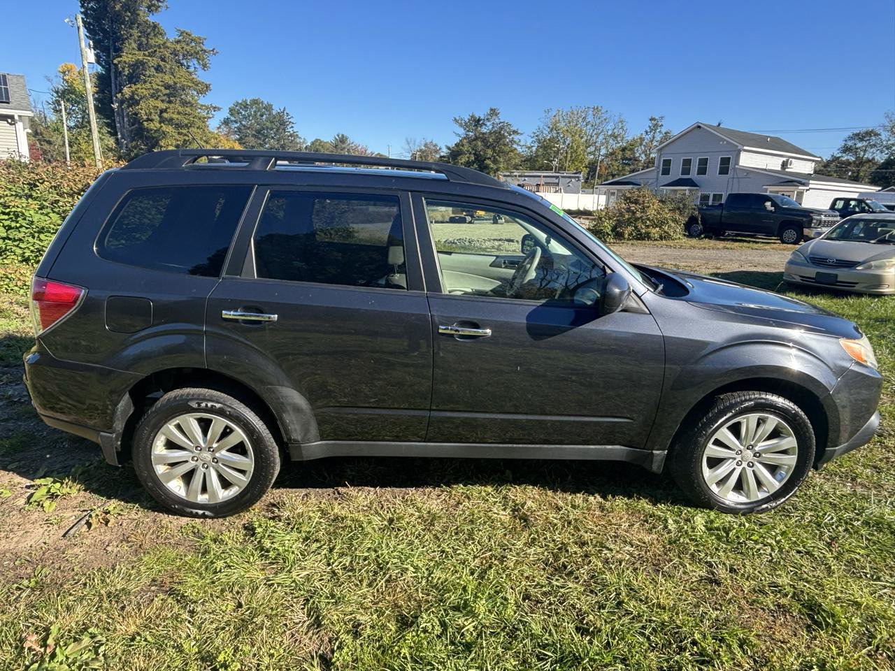 Used 2012 Subaru Forester 2.5X Limited AWD/4WD image 4