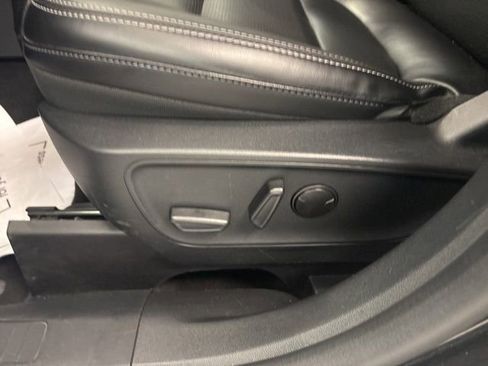 Used 2025 Ford Escape Platinum AWD/4WD image 19