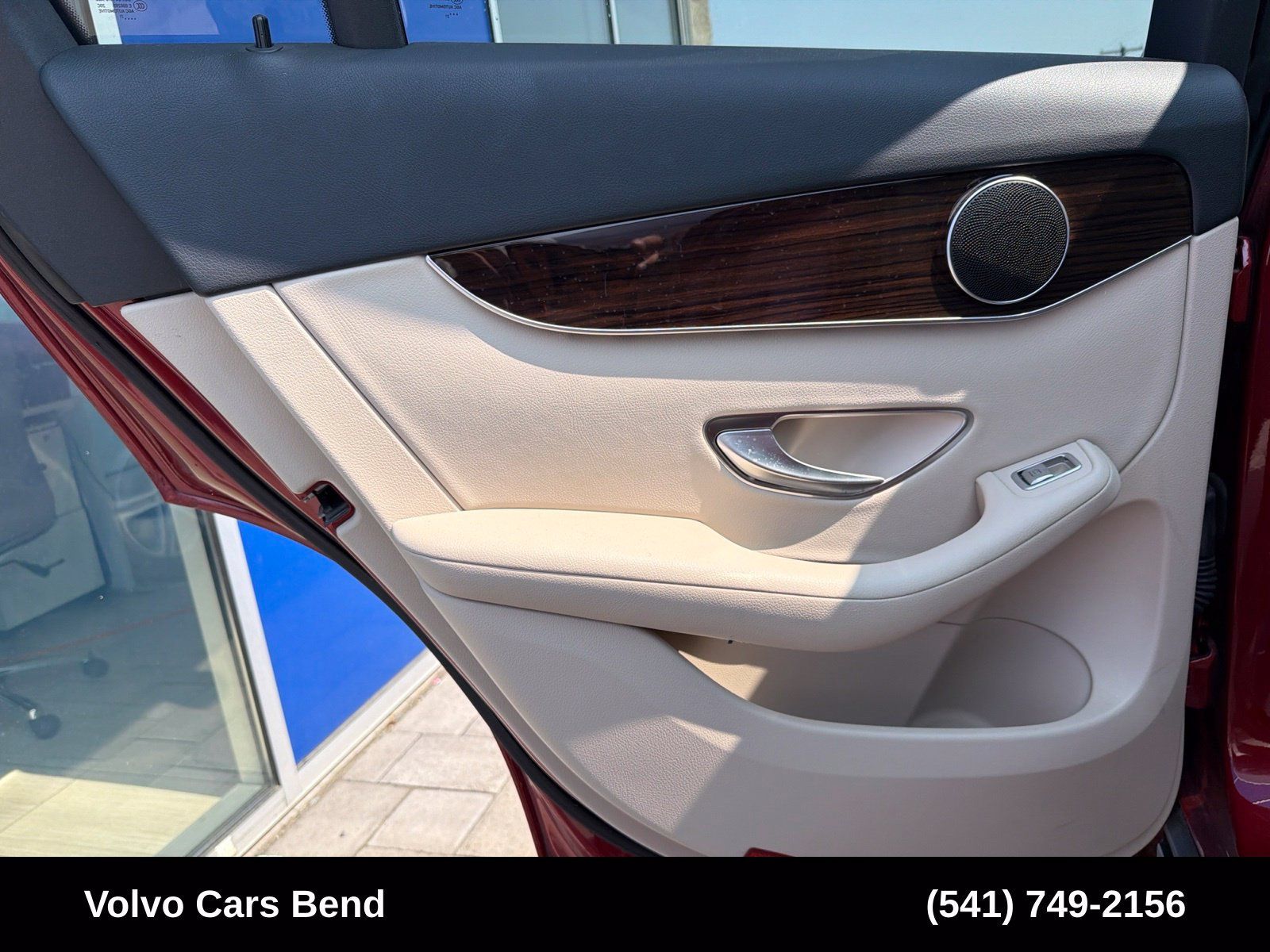 Used 2021 Mercedes-Benz GLC 300 4MATIC image 21