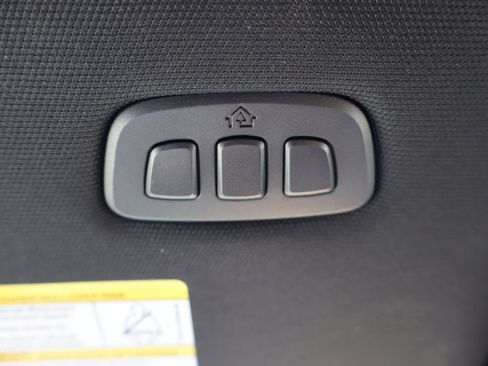 Used 2024 Ford Expedition Platinum image 33