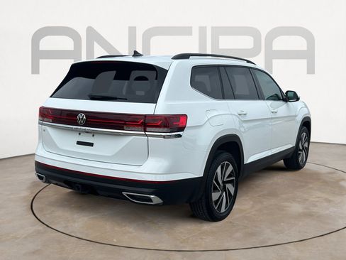 Used 2025 Volkswagen Atlas SE FWD image 10
