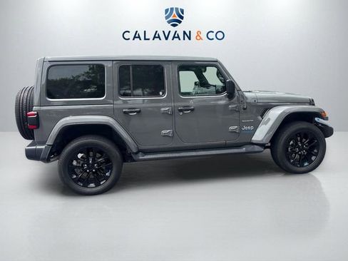 Used 2022 Jeep Wrangler Unlimited Sahara w/ Cold Weather Group AWD/4WD image 8