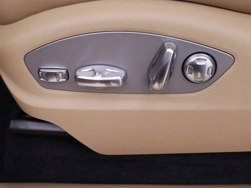 New 2024 Porsche Macan image 24