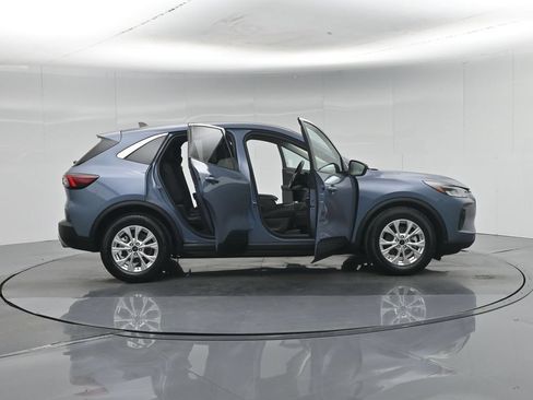 Used 2023 Ford Escape Active FWD image 5
