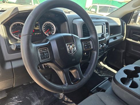 Used 2018 RAM 1500 Express image 11