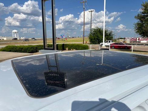 Used 2025 Ford F150 Raptor AWD/4WD image 9
